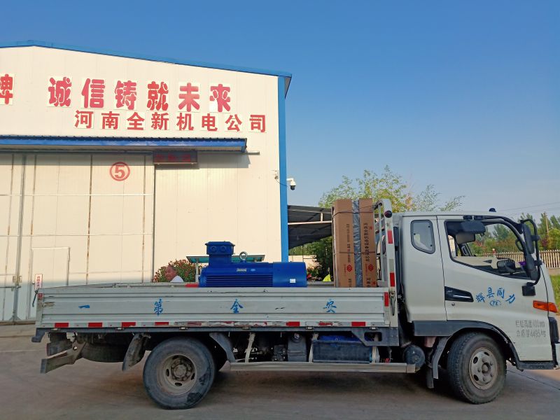 變頻電機(jī)配變頻柜發(fā)貨  