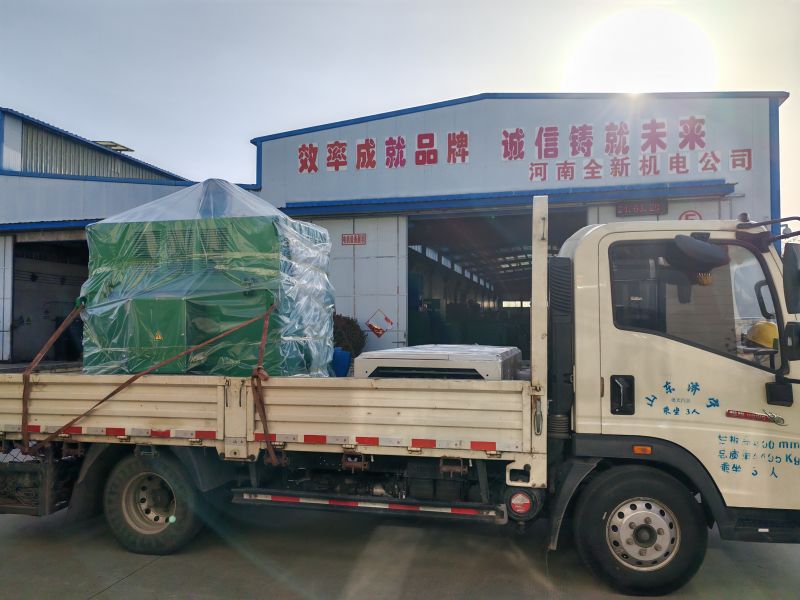 專車給鉆井隊(duì)發(fā)一套630kw-6變頻電機(jī)和變頻柜