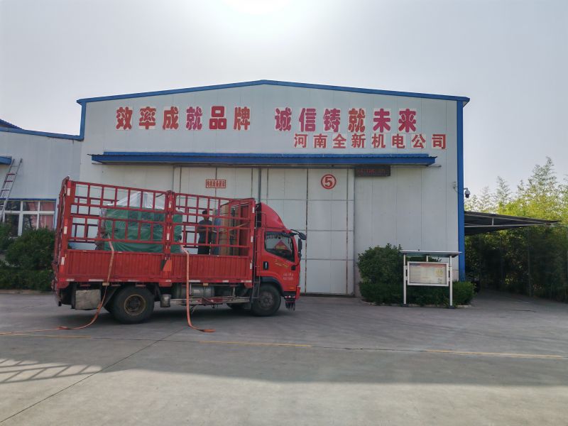 YP500-6/630KW/380V變頻電機配800kw變頻柜裝車發(fā)貨