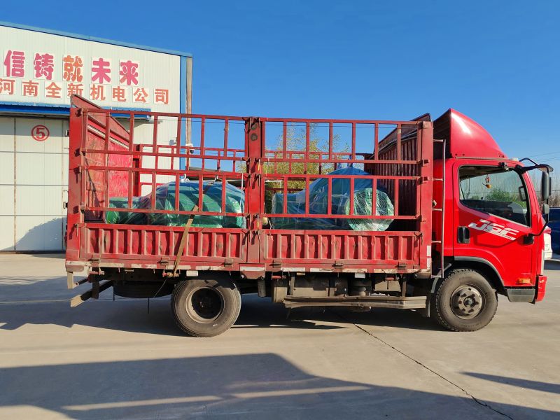 3臺電機專車發(fā)貨機械廠