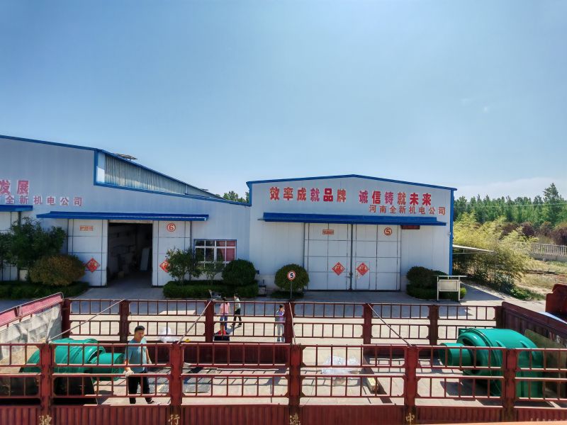 2臺YRT630-8/570KW/10KV電機發(fā)貨機械廠